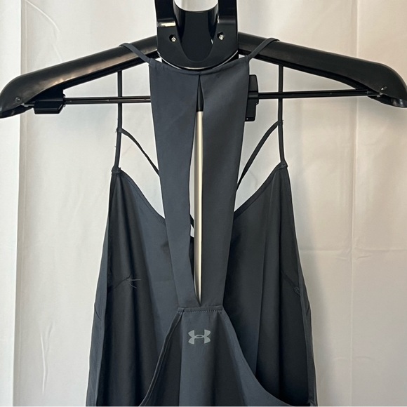 NWT's Under Armour Heat Gear Women's Black Keyhole Back Exercise Tank, Large - Picture 3 of 6